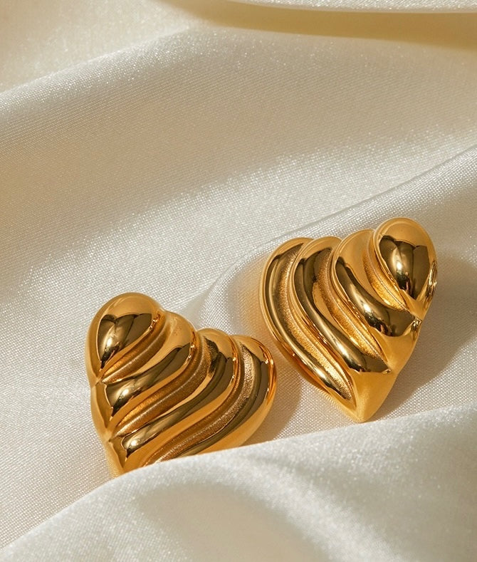 Golden Romantics Heart Earrings